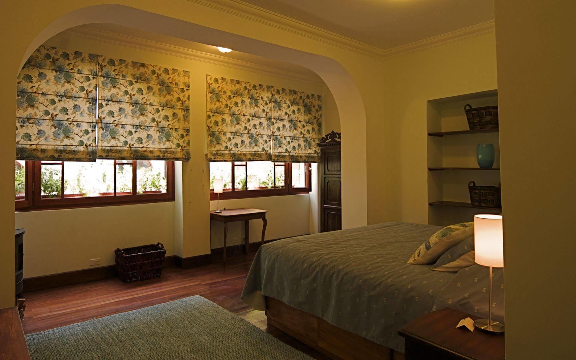 Boutique Hotel Casa Foch Quito Bagian luar foto